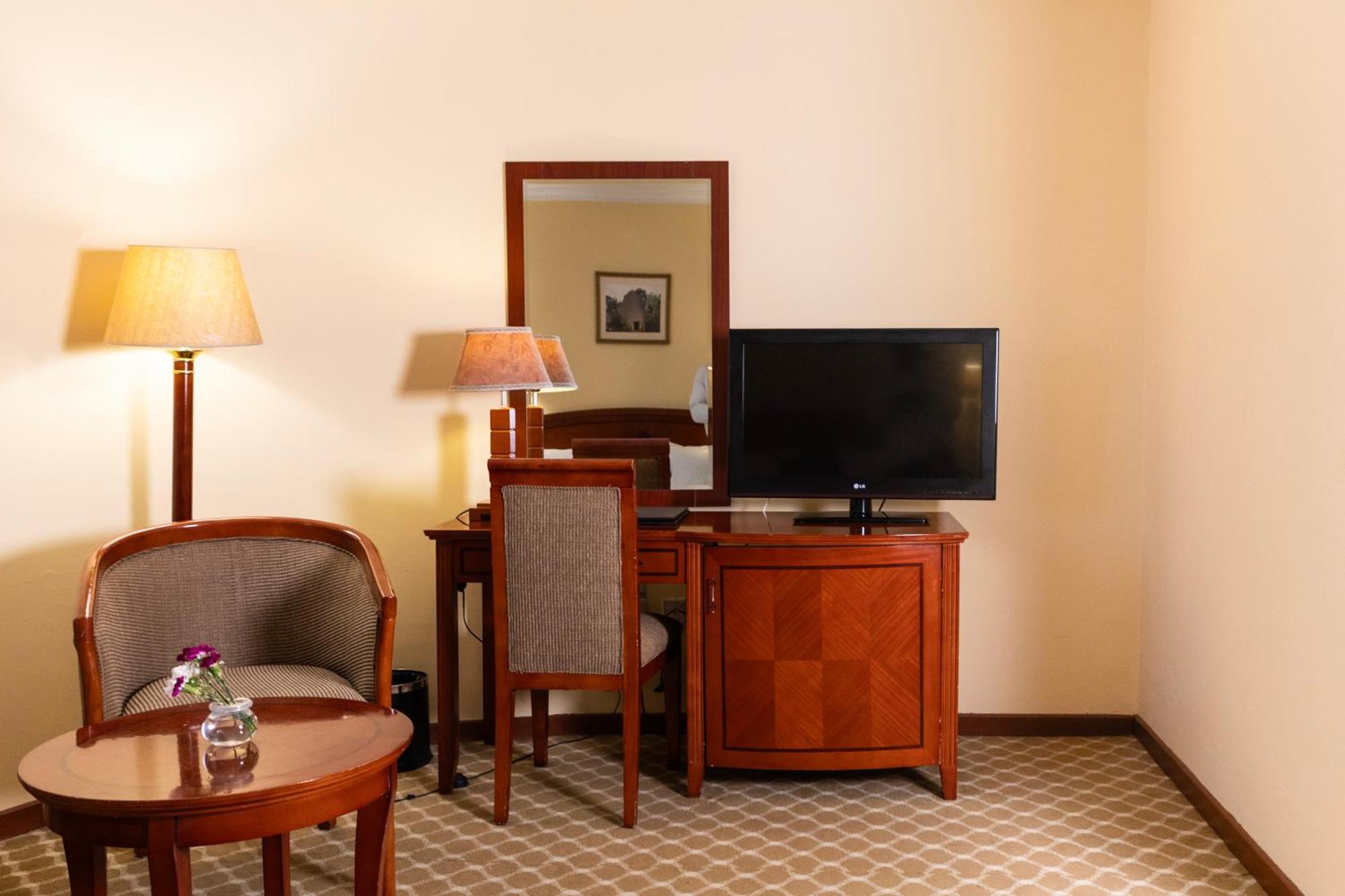 Dreamliner Hotel Аддис-Абеба Экстерьер фото